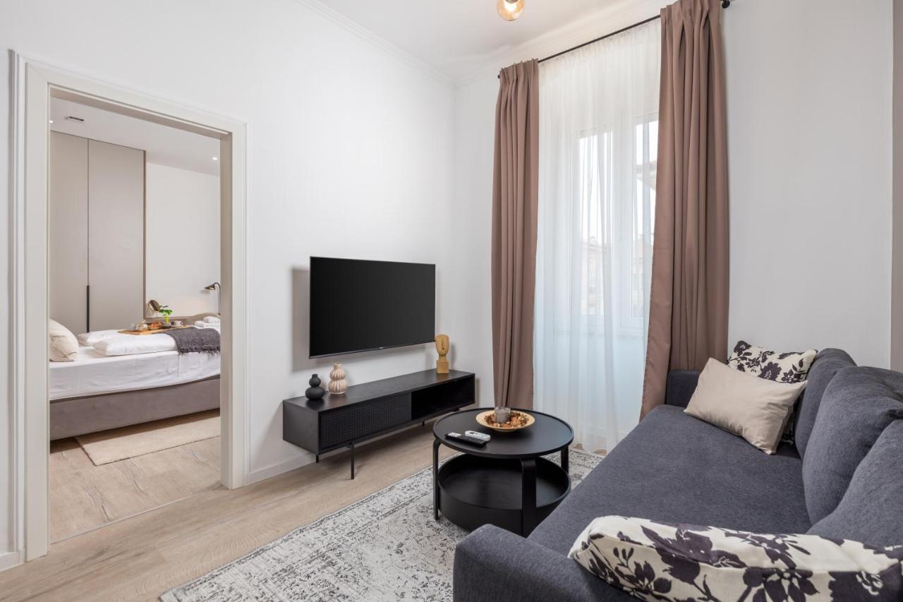 Apartments Diego Рийека Екстериор снимка